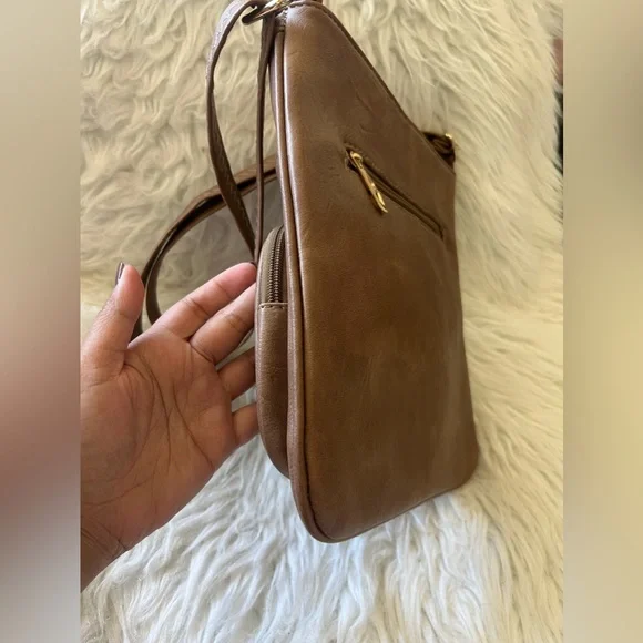 Swiss Gear Crossbody - Picture 4 of 10